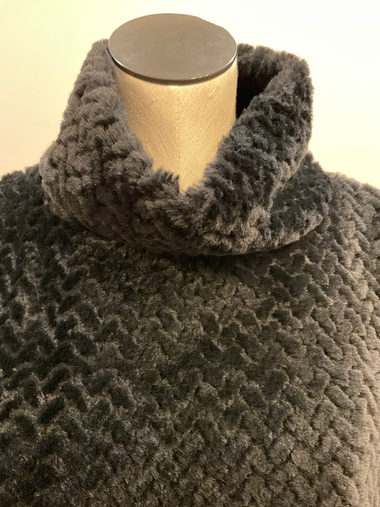 Coco+Carmen Black Fur Poncho